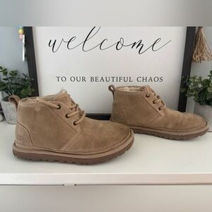UGG Neumel Chukka Boots Size 7